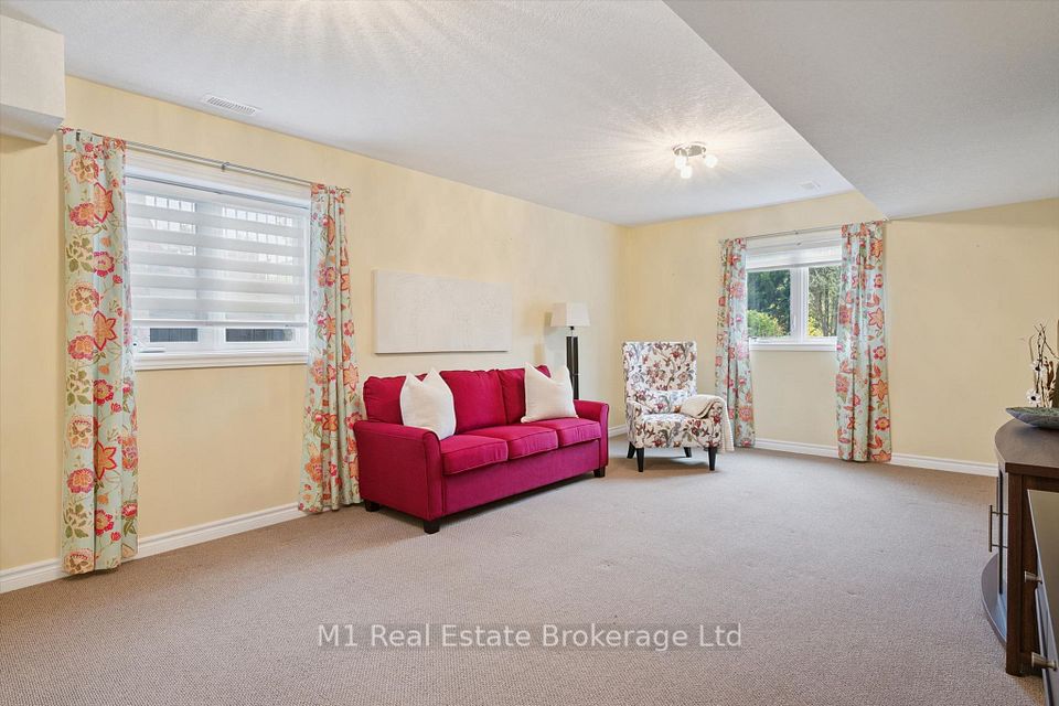 51 Mcgowan Street, Centre Wellington, ON N0B 1S0 25