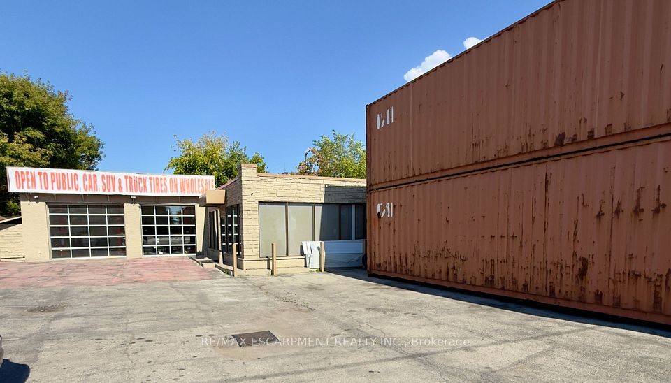 577 Burlington Street E, Hamilton, ON L8L 4J5