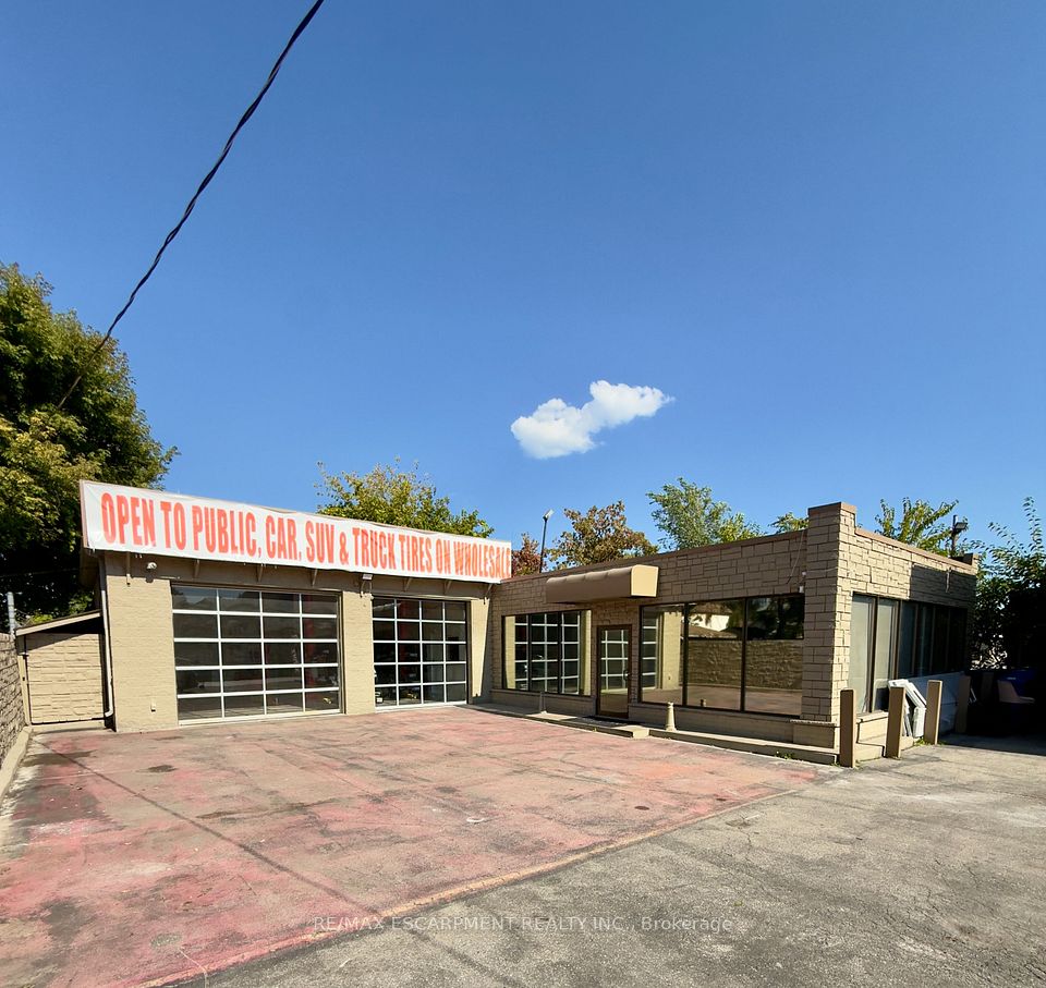 577 Burlington Street E, Hamilton, ON L8L 4J5