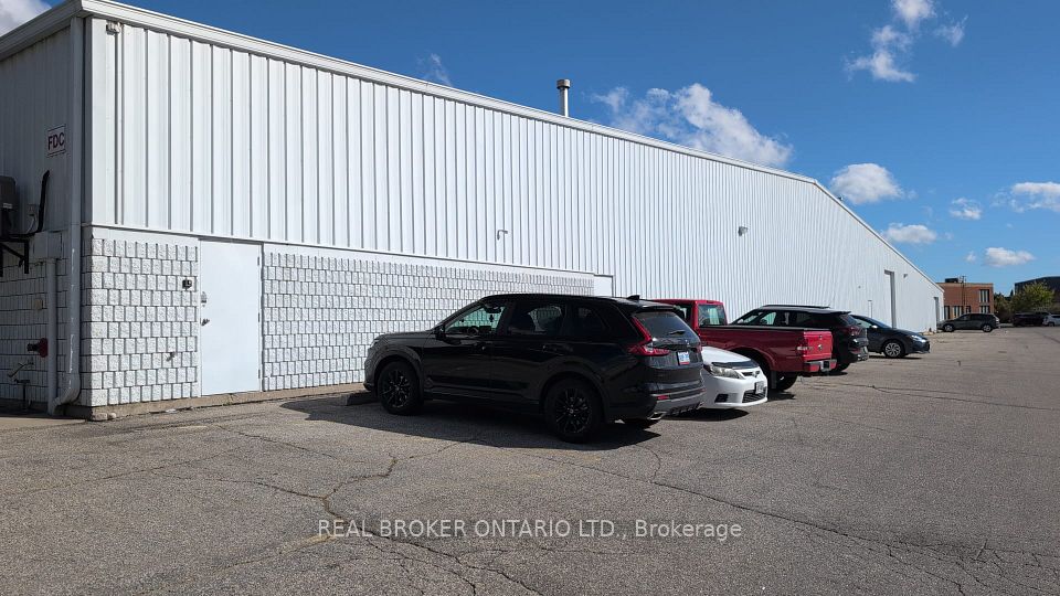 1720 Bishop Street N 3, Cambridge, ON N1R 7J3 14