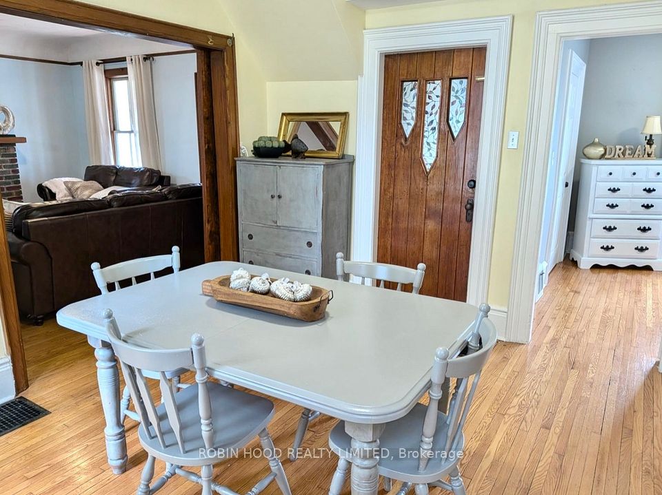 160 Oakdale Avenue, St. Catharines, ON L2P 2K9 17