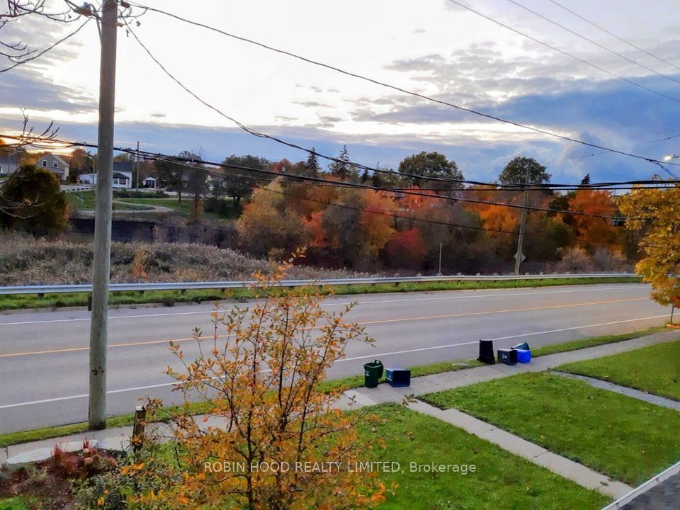 160 Oakdale Avenue, St. Catharines, ON L2P 2K9 6