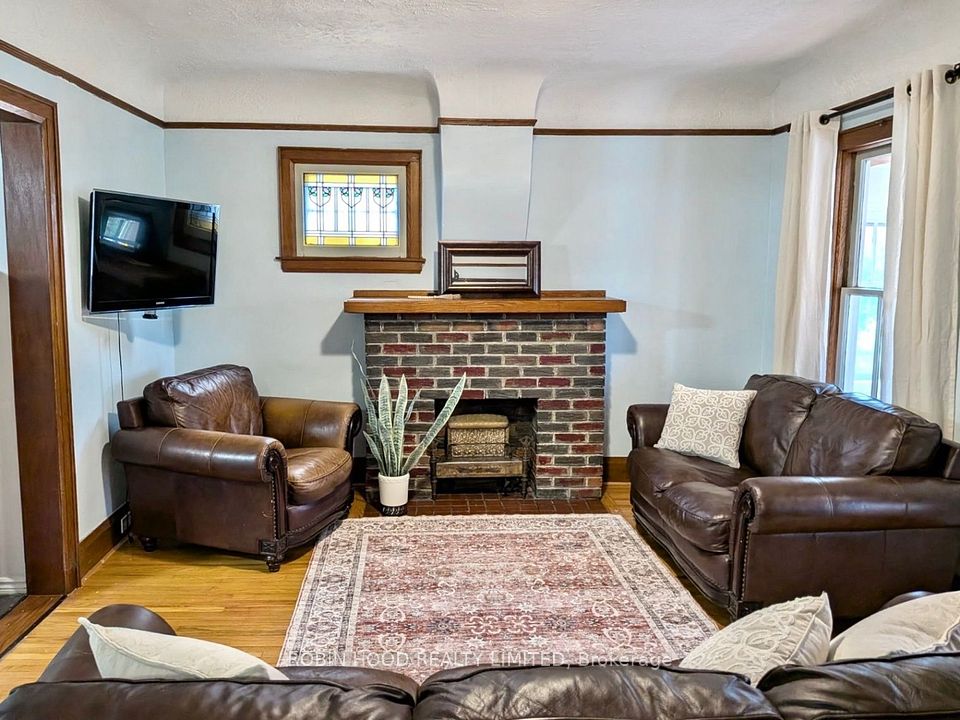 160 Oakdale Avenue, St. Catharines, ON L2P 2K9 13