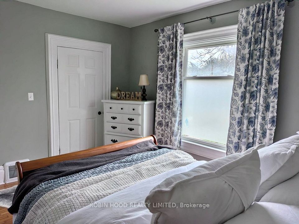 160 Oakdale Avenue, St. Catharines, ON L2P 2K9 18