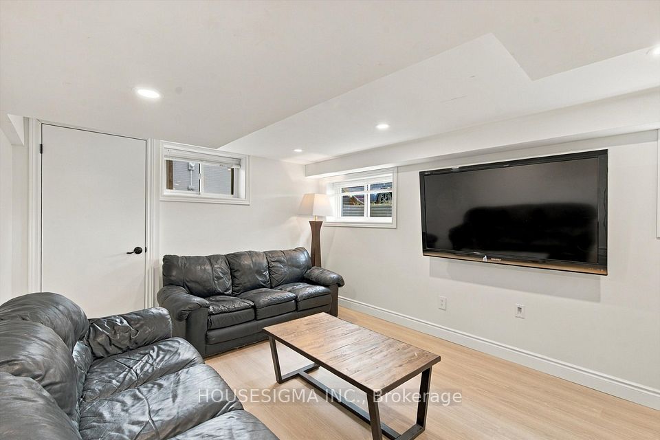 36 Else Street Basement, St. Catharines, ON L2N 2C1 12