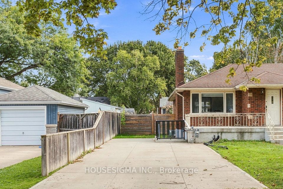 Detached at 36 Else Street Basement, St. Catharines, ON L2N 2C1