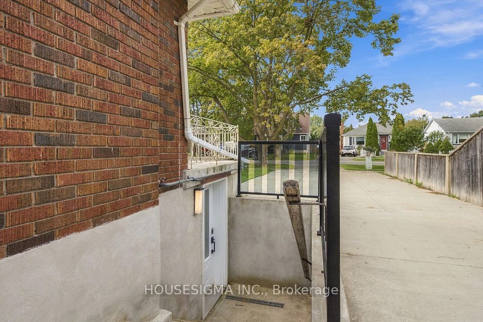 36 Else Street Basement, St. Catharines, ON L2N 2C1 2