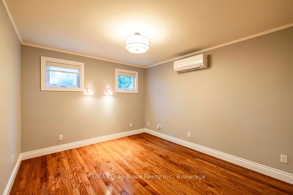 2353 5th Avenue W, Owen Sound, ON N4K 5C7 13
