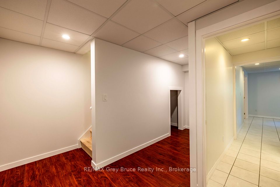 2353 5th Avenue W, Owen Sound, ON N4K 5C7 20