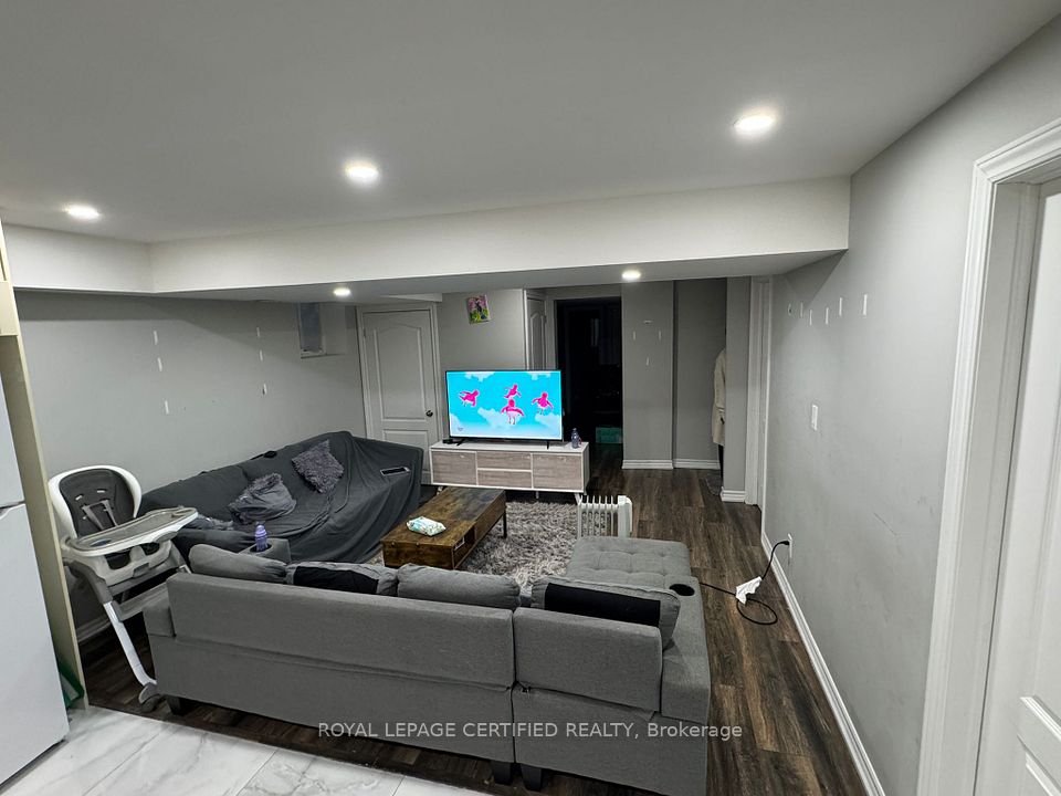 80 Ridge Road Bsmt, Cambridge, ON N3E 0C3 3