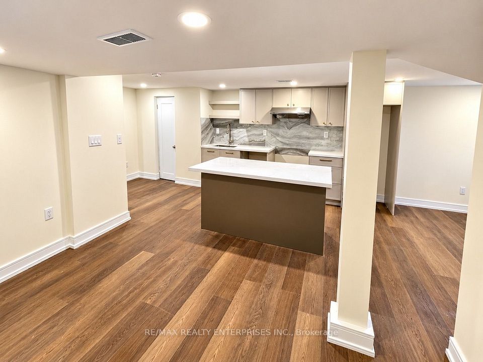 60 Royal Manor Drive Lower, St. Catharines, ON L2M 4L6 5