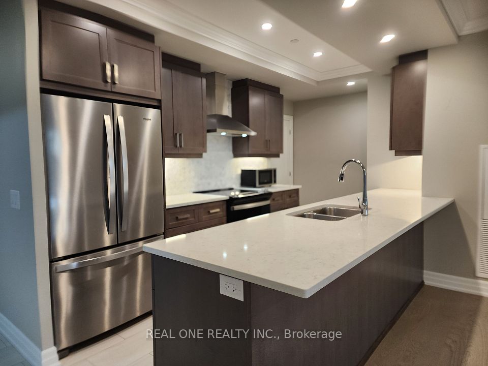 480 Callaway Road 408, London North, ON N6G 0N8 6