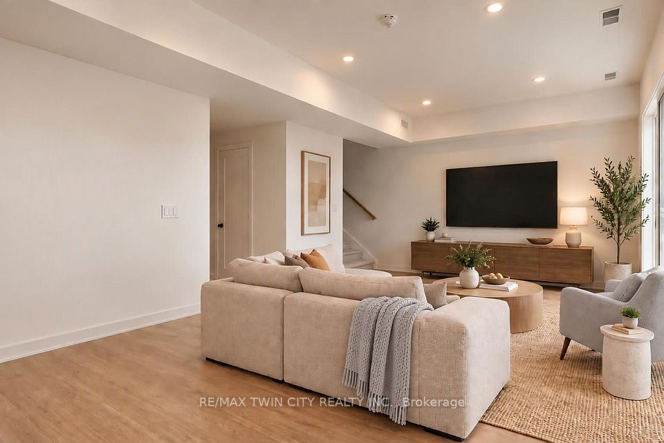 8 Miseferi Crescent 12, Cambridge, ON N1T 0J1 16