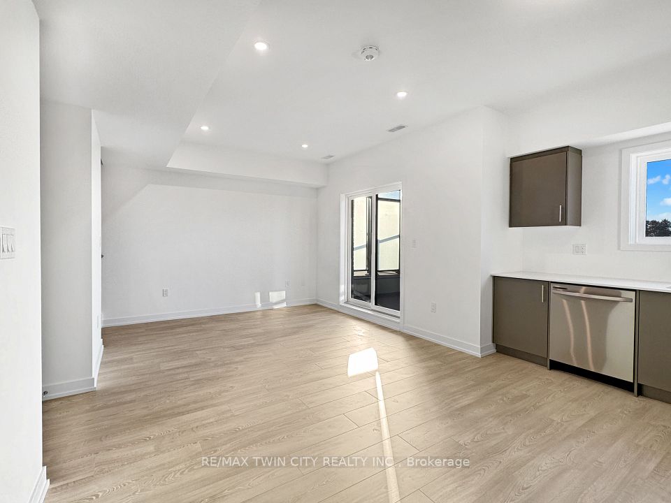 8 Miseferi Crescent 12, Cambridge, ON N1T 0J1 14