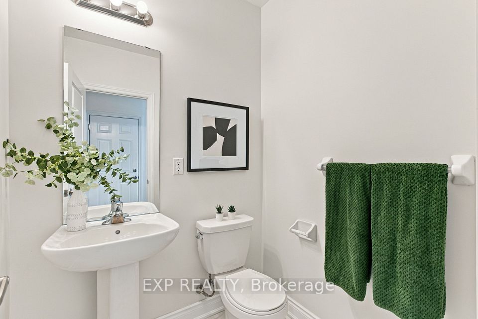 31 Sapphire Way, Thorold, ON L2V 0L4 8