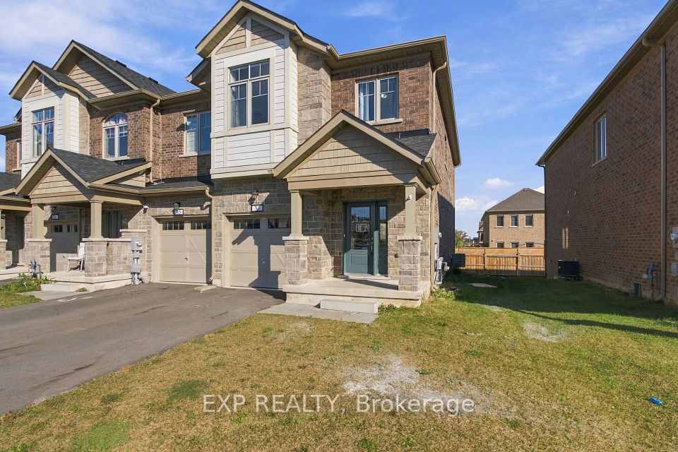 31 Sapphire Way, Thorold, ON L2V 0L4 2
