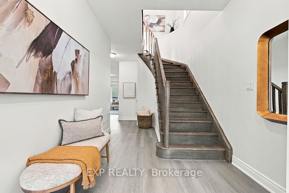 31 Sapphire Way, Thorold, ON L2V 0L4 7