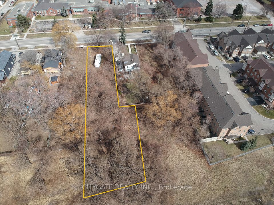 496 Beach Boulevard, Hamilton, ON L8H 6X3