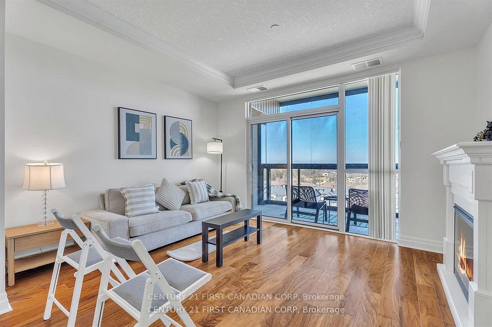 240 Villagewalk Boulevard 812, London North, ON N6G 0P6 21