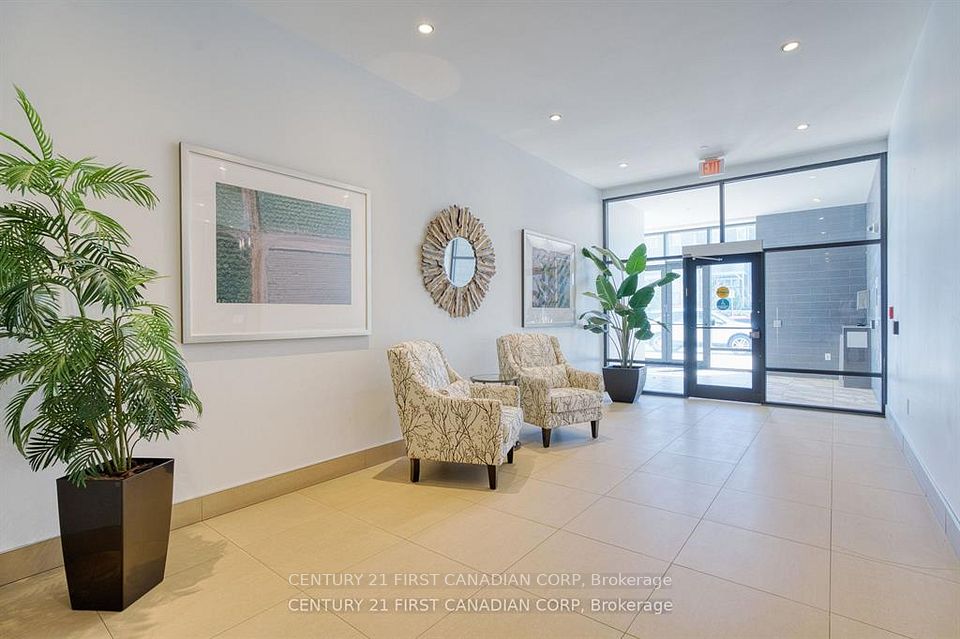 240 Villagewalk Boulevard 812, London North, ON N6G 0P6 7
