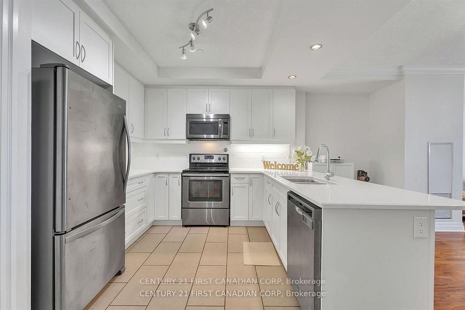 240 Villagewalk Boulevard 812, London North, ON N6G 0P6 16