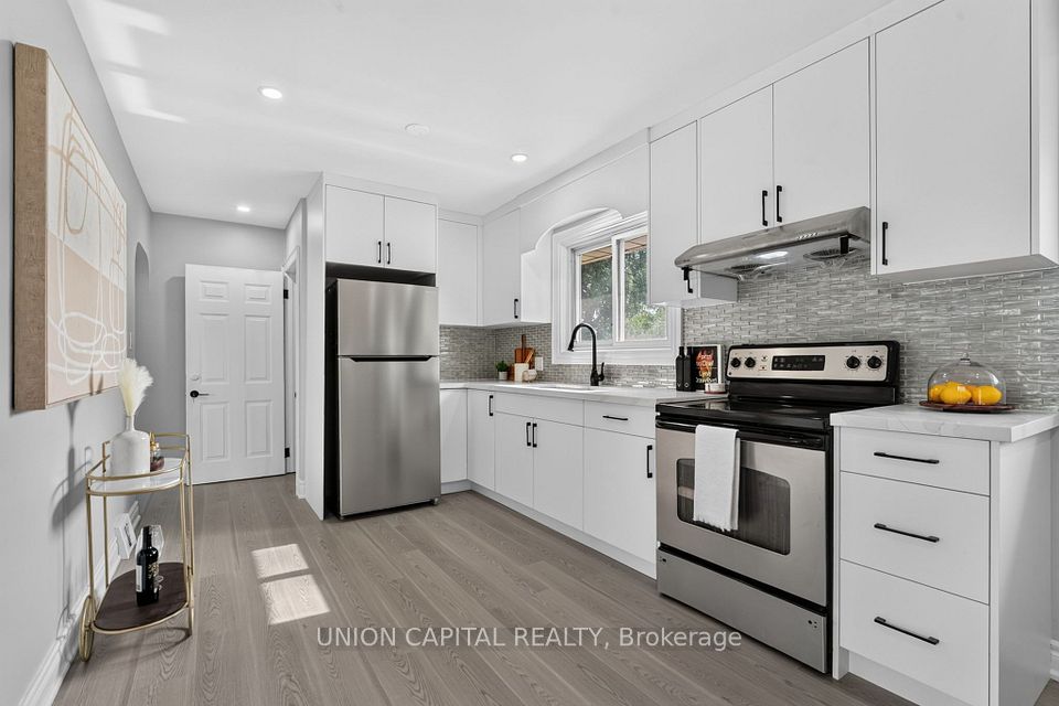 30 Collier Road N, Thorold, ON L2V 2X1 12