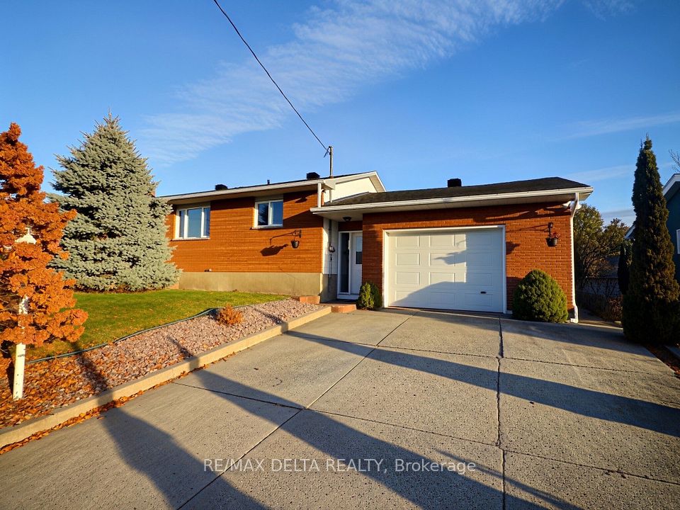 2022 Patricia Street, Clarence-Rockland, ON K4K 1C1 2