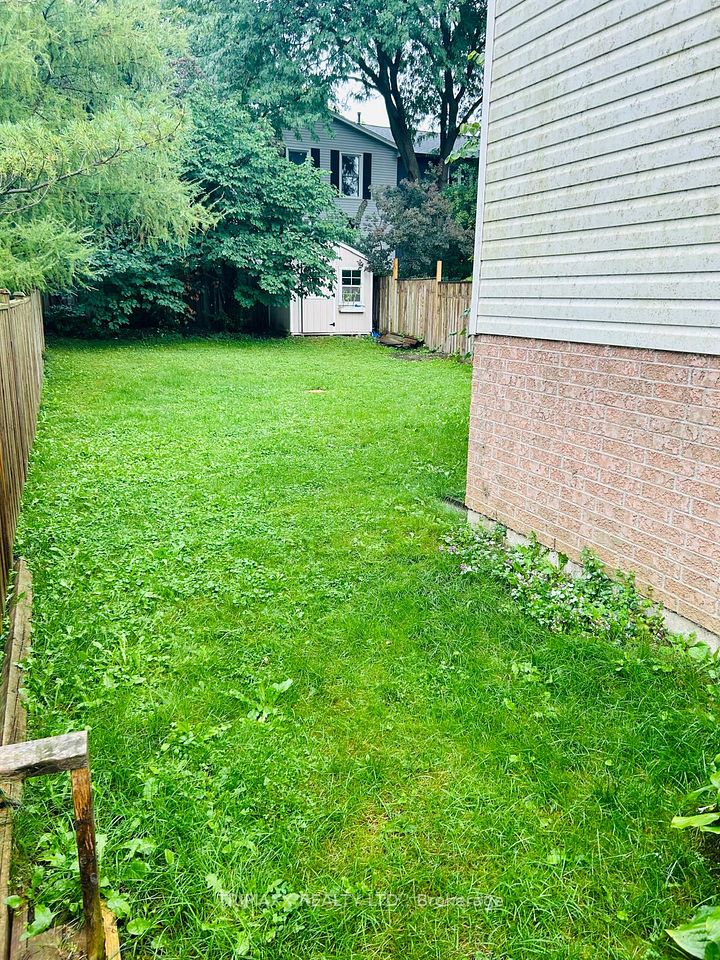 54 TANOAK Drive, London North, ON N6G 5A1 24