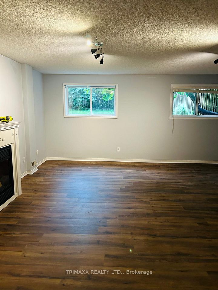 54 TANOAK Drive, London North, ON N6G 5A1 21