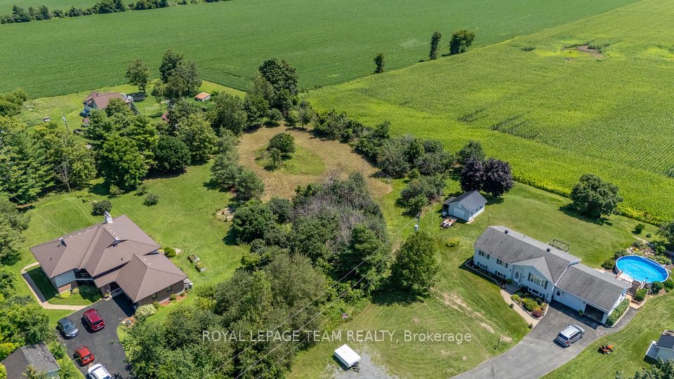 31 SILVER FOX Crescent, North Dundas, ON K0C 2K0 6