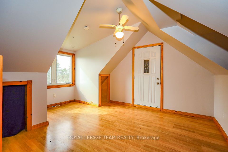13585 County 9 Road, North Dundas, ON K0C 1H0 21