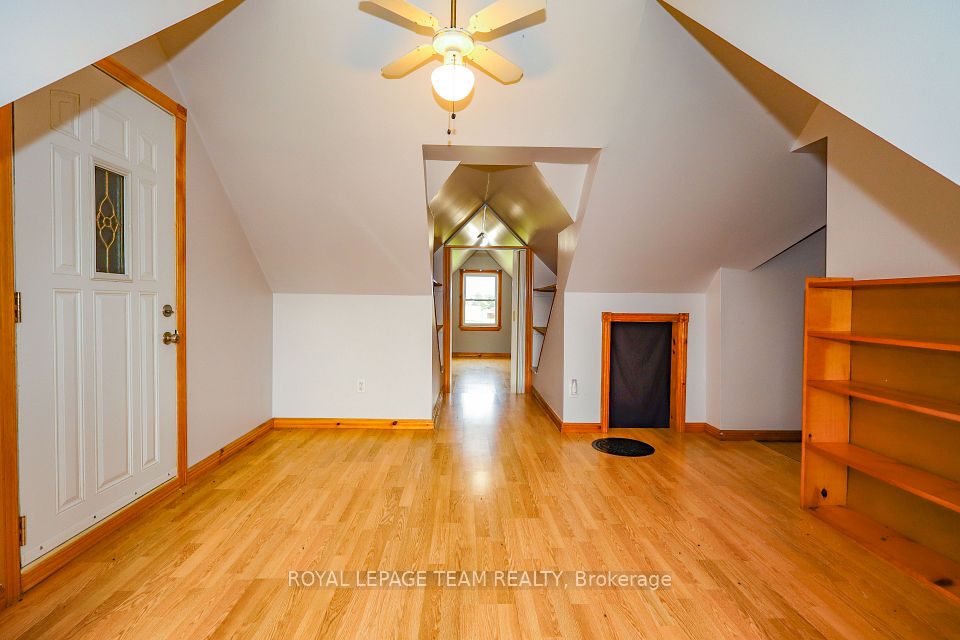 13585 County 9 Road, North Dundas, ON K0C 1H0 20