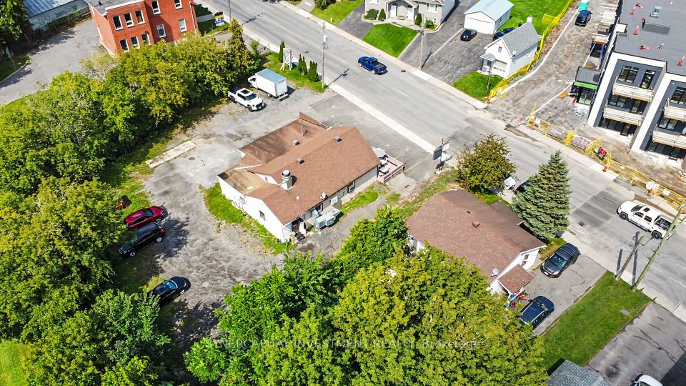 623-655 Laurier St Street, Clarence-Rockland, ON K4K 1E7 3