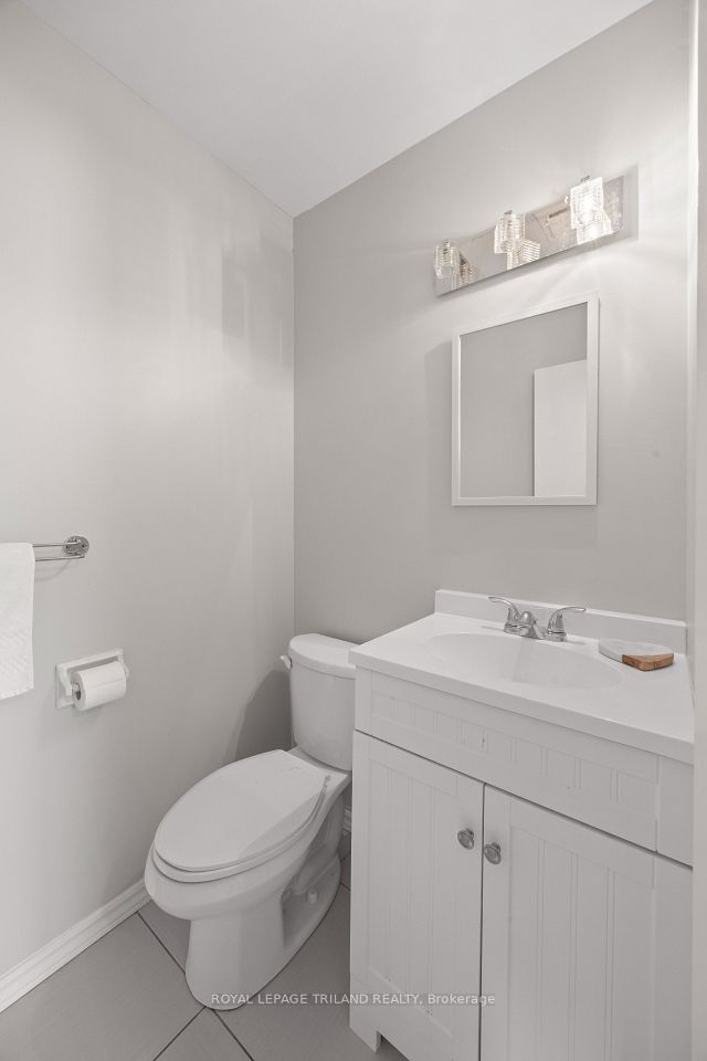 1769 Aldersbrook Road, London North, ON N6G 3E2 13