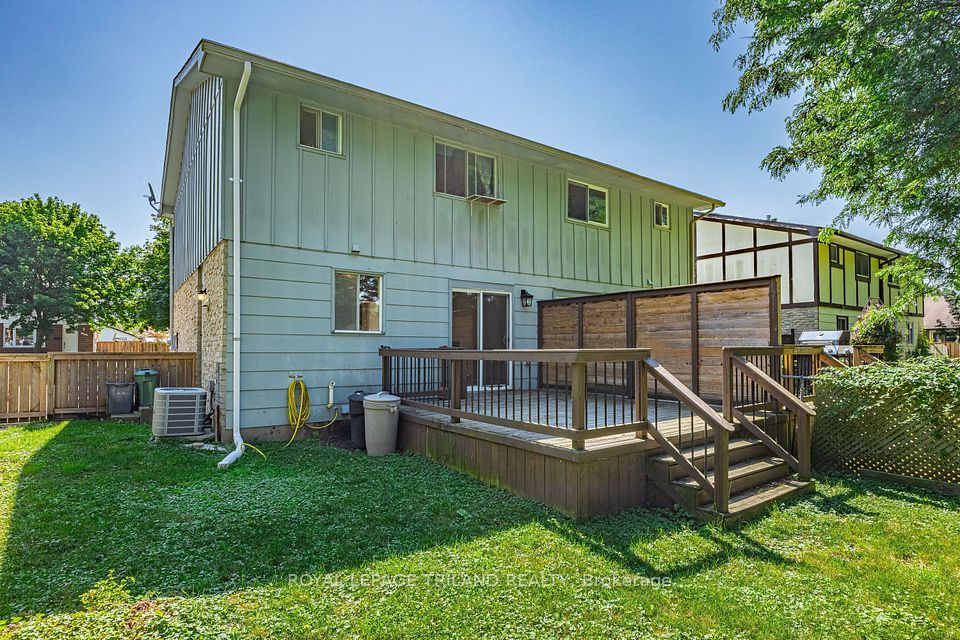 1769 Aldersbrook Road, London North, ON N6G 3E2 22