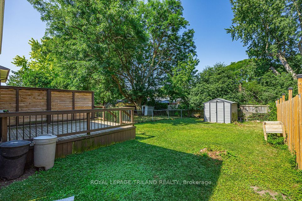 1769 Aldersbrook Road, London North, ON N6G 3E2 24