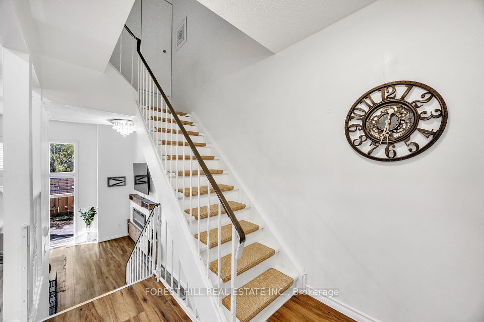 1238 LIMBERLOST Road 40, London North, ON N6G 3A5 22