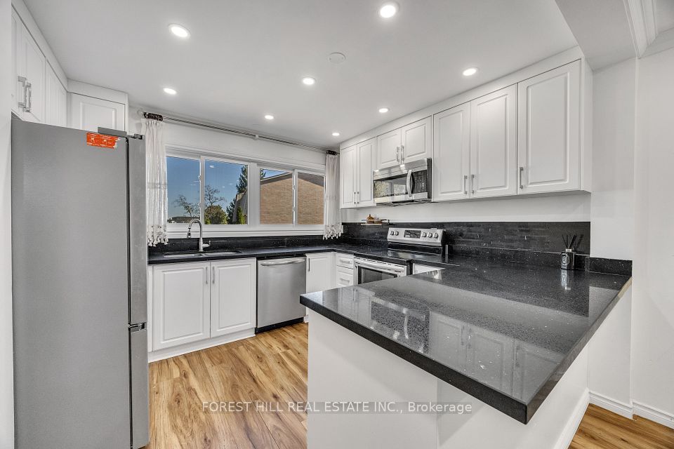 1238 LIMBERLOST Road 40, London North, ON N6G 3A5 16