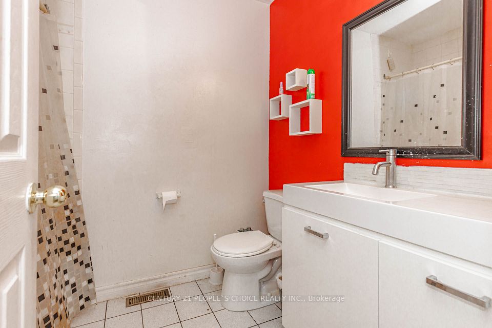 29 Julia Court, London East, ON N5V 4X1 24