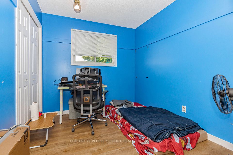 29 Julia Court, London East, ON N5V 4X1 22