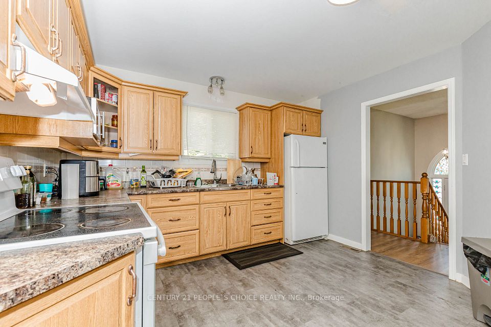 29 Julia Court, London East, ON N5V 4X1 14