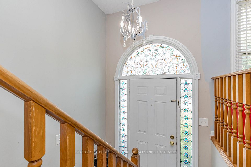 29 Julia Court, London East, ON N5V 4X1 6