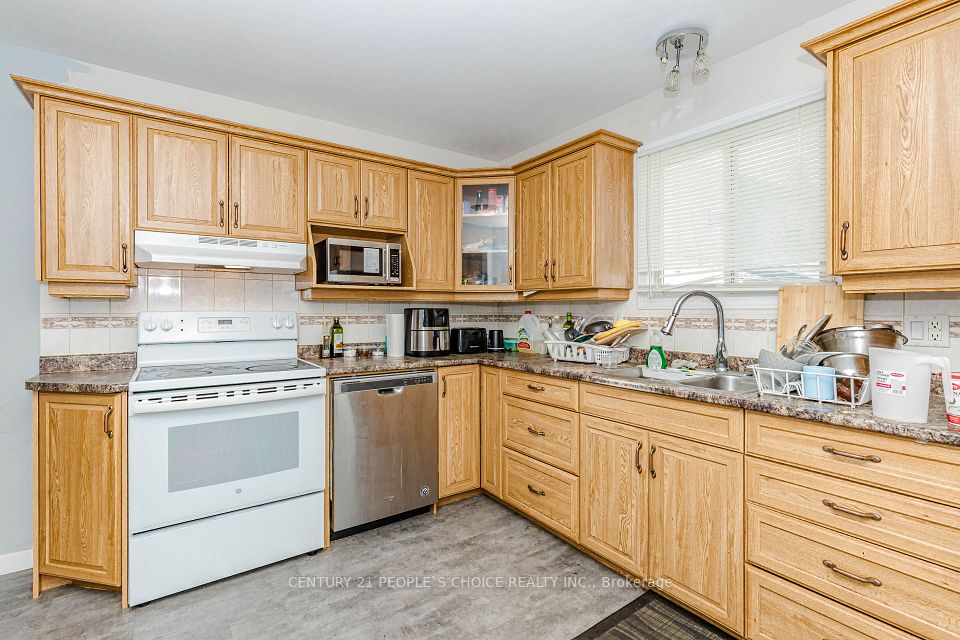 29 Julia Court, London East, ON N5V 4X1 17