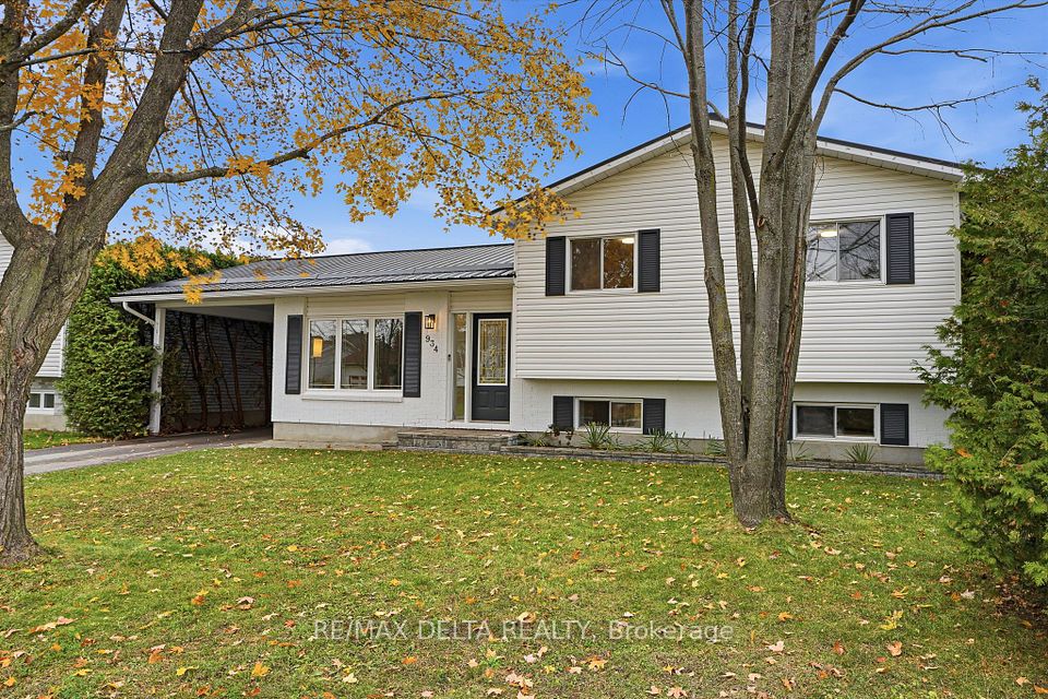 934 Cote Street, Clarence-Rockland, ON K4K 1J9 2