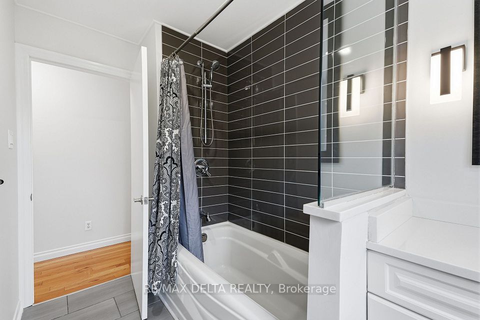 934 Cote Street, Clarence-Rockland, ON K4K 1J9 18