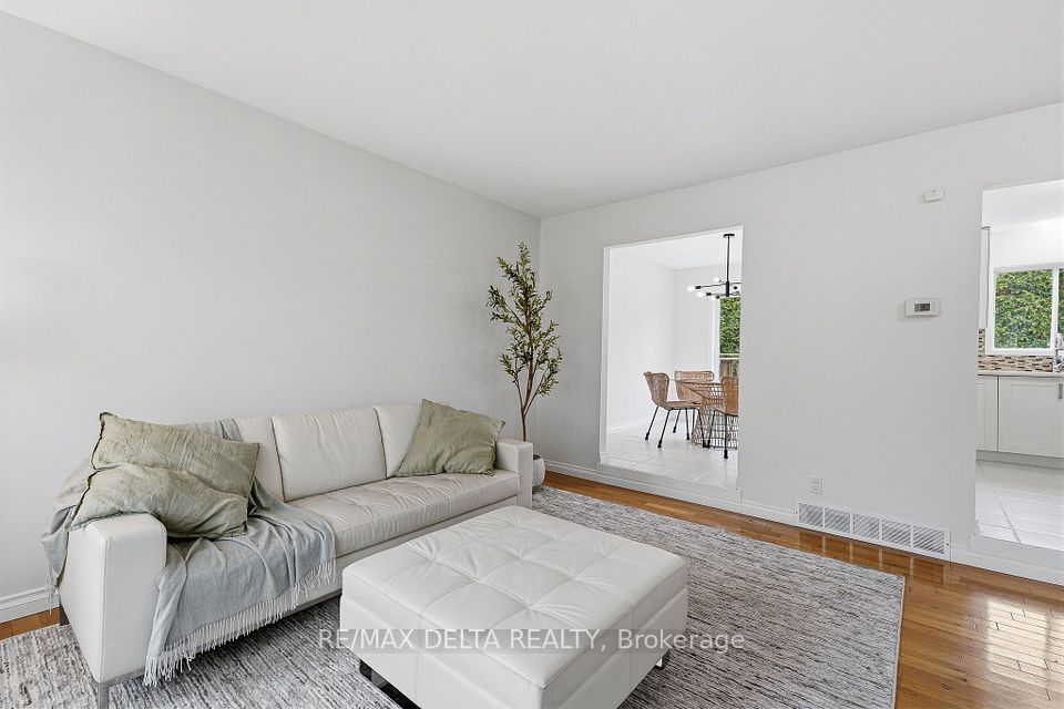 934 Cote Street, Clarence-Rockland, ON K4K 1J9 6