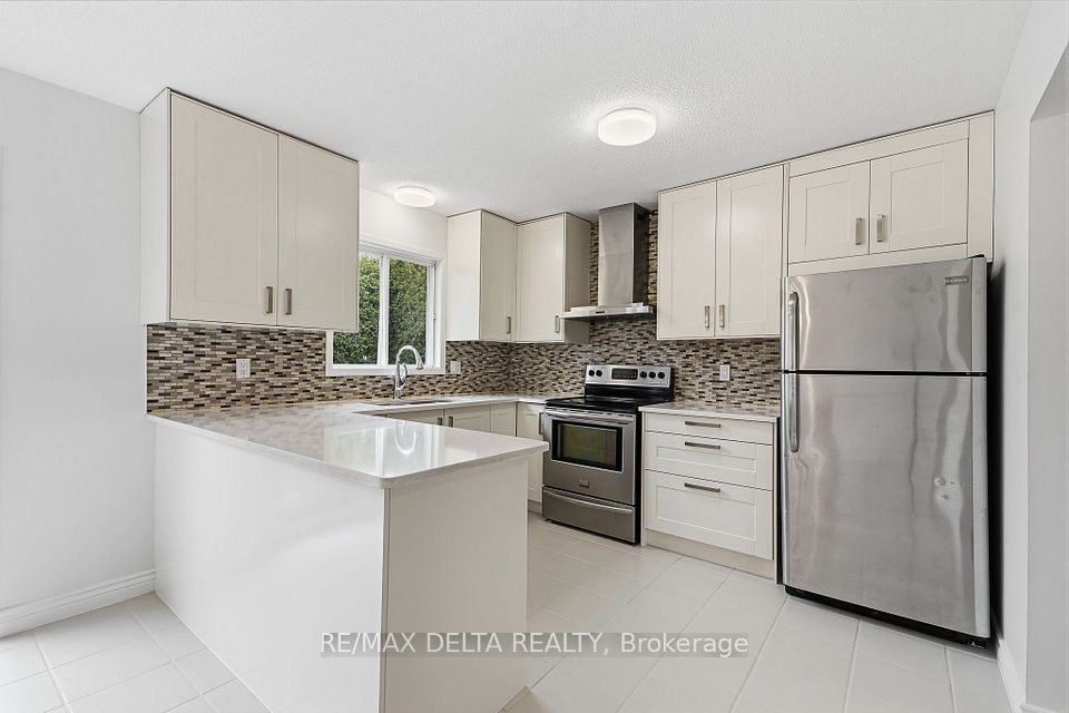 934 Cote Street, Clarence-Rockland, ON K4K 1J9 13