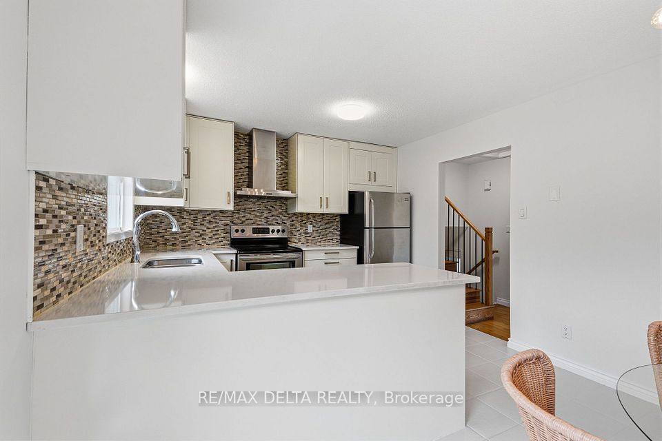 934 Cote Street, Clarence-Rockland, ON K4K 1J9 12