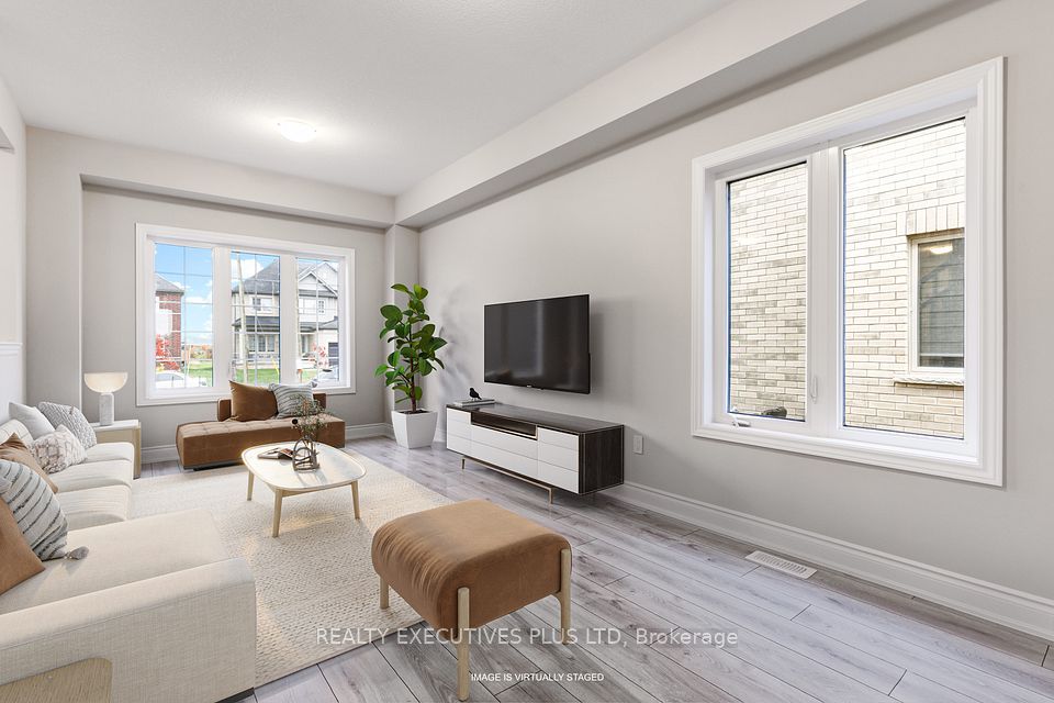 15 Venture Way, Thorold, ON L2V 0G9 11