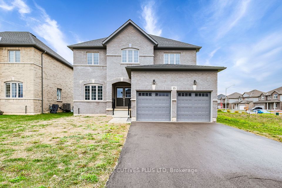 Detached at 15 Venture Way, Thorold, ON L2V 0G9